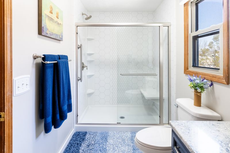Easy-To-Clean Options For Modern Shower Surrounds
